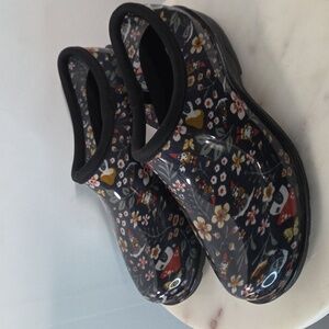 Duluth Trading Co Floral Women's Garden Clogs Size 7